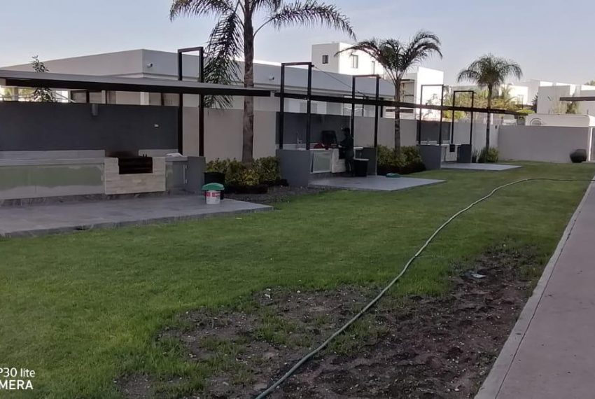 WhatsApp Image 2025-11-25 at 11.54.07 (2)