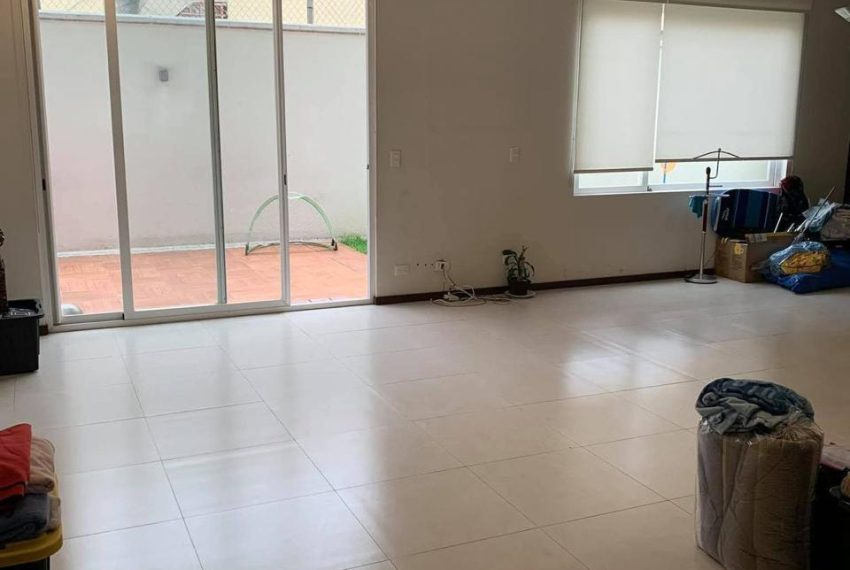 WhatsApp Image 2025-12-03 at 13.03.25