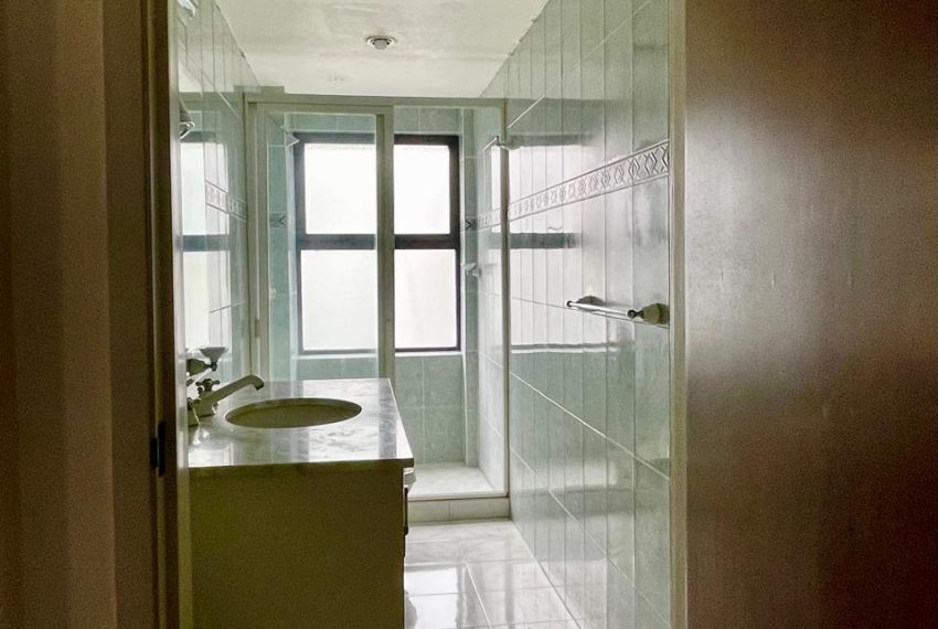 WhatsApp Image 2025-12-16 at 14.34.19