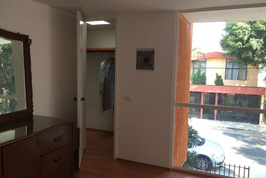 WhatsApp Image 2025-12-16 at 15.09.02 (10)