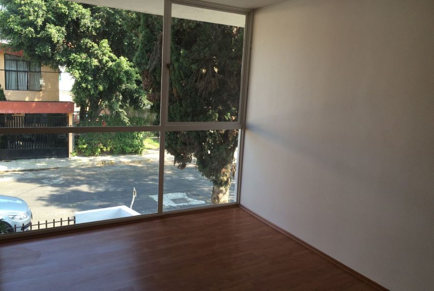 WhatsApp Image 2025-12-16 at 15.09.03 (1)