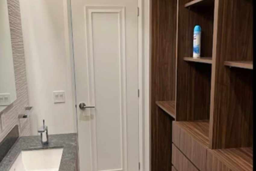 aa59e647-376a-43ec-853b-0e5b27afbddd