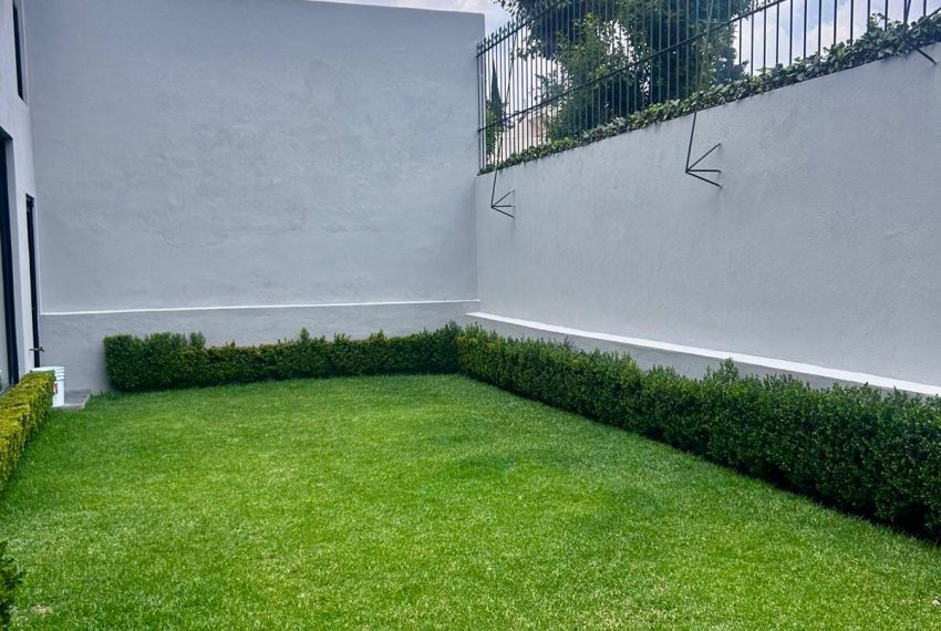 WhatsApp Image 2025-06-03 at 14.08.09 (10)