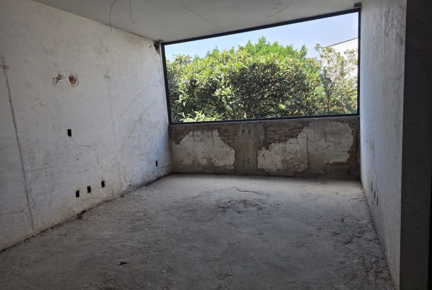 WhatsApp Image 2026-03-05 at 18.03.03 (9)